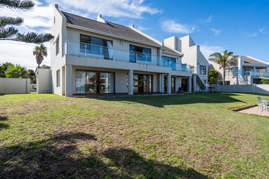 7 Bedroom Property for Sale in Royal Alfred Marina Eastern Cape